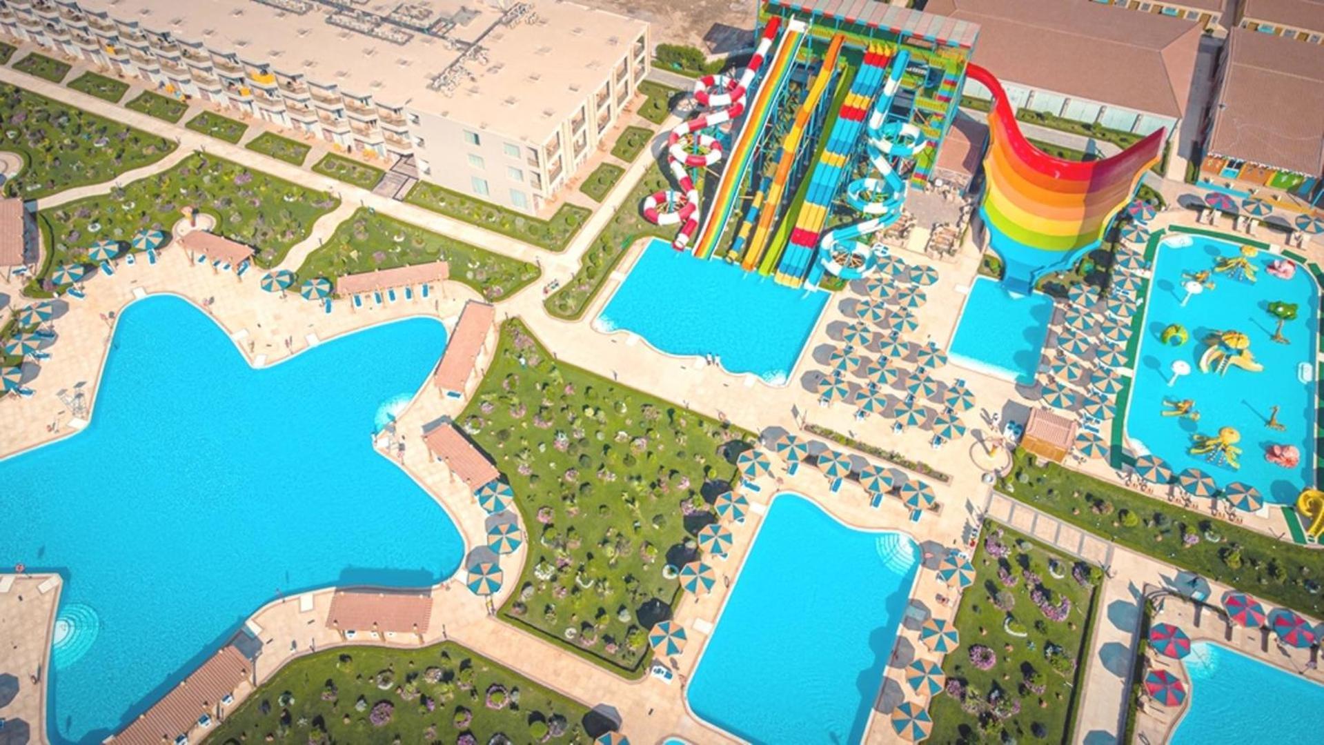 Hawaii Paradise Aqua Park - Families And Couples Only منتجع 5*