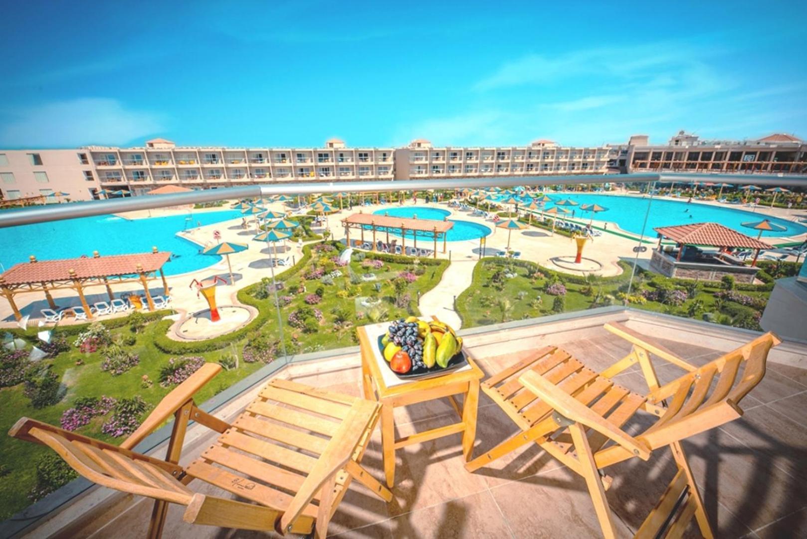 Hawaii Paradise Aqua Park - Families And Couples Only
